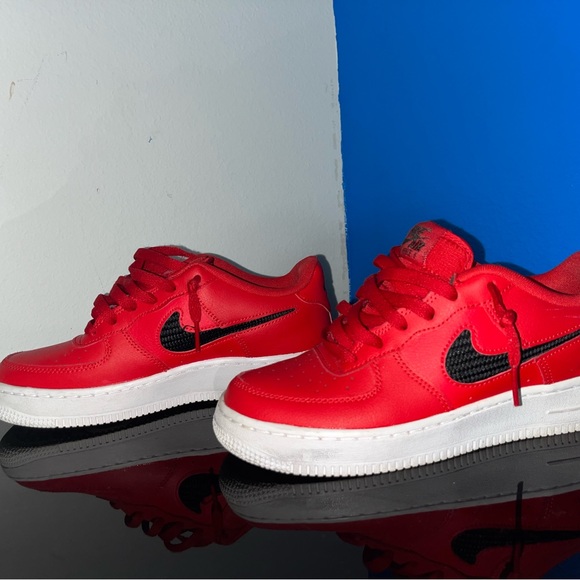 AIR FORCE ONES - Picture 7 of 8